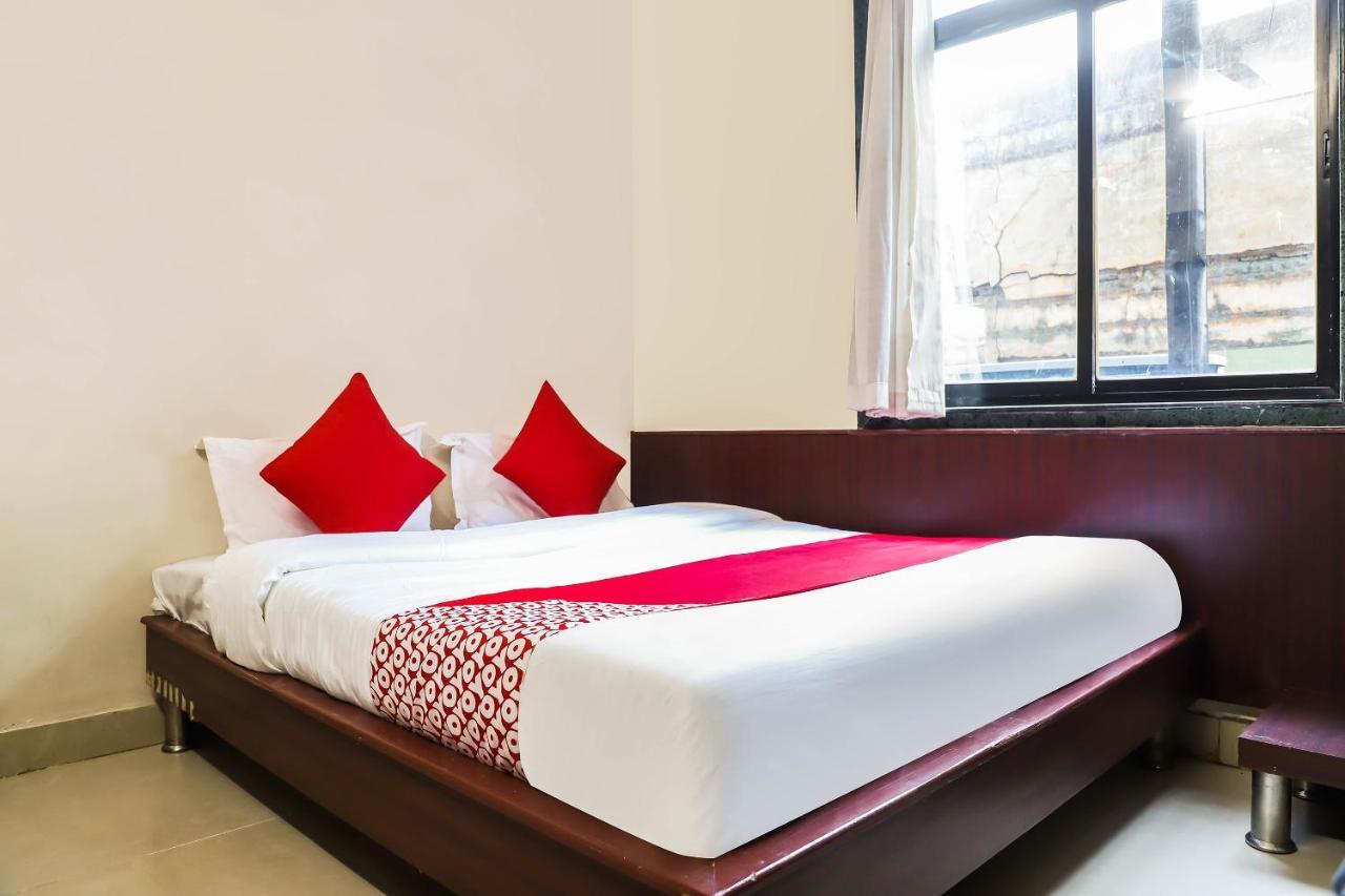 Hotel Spot On Bagiya Restaurant Harda Exterior foto