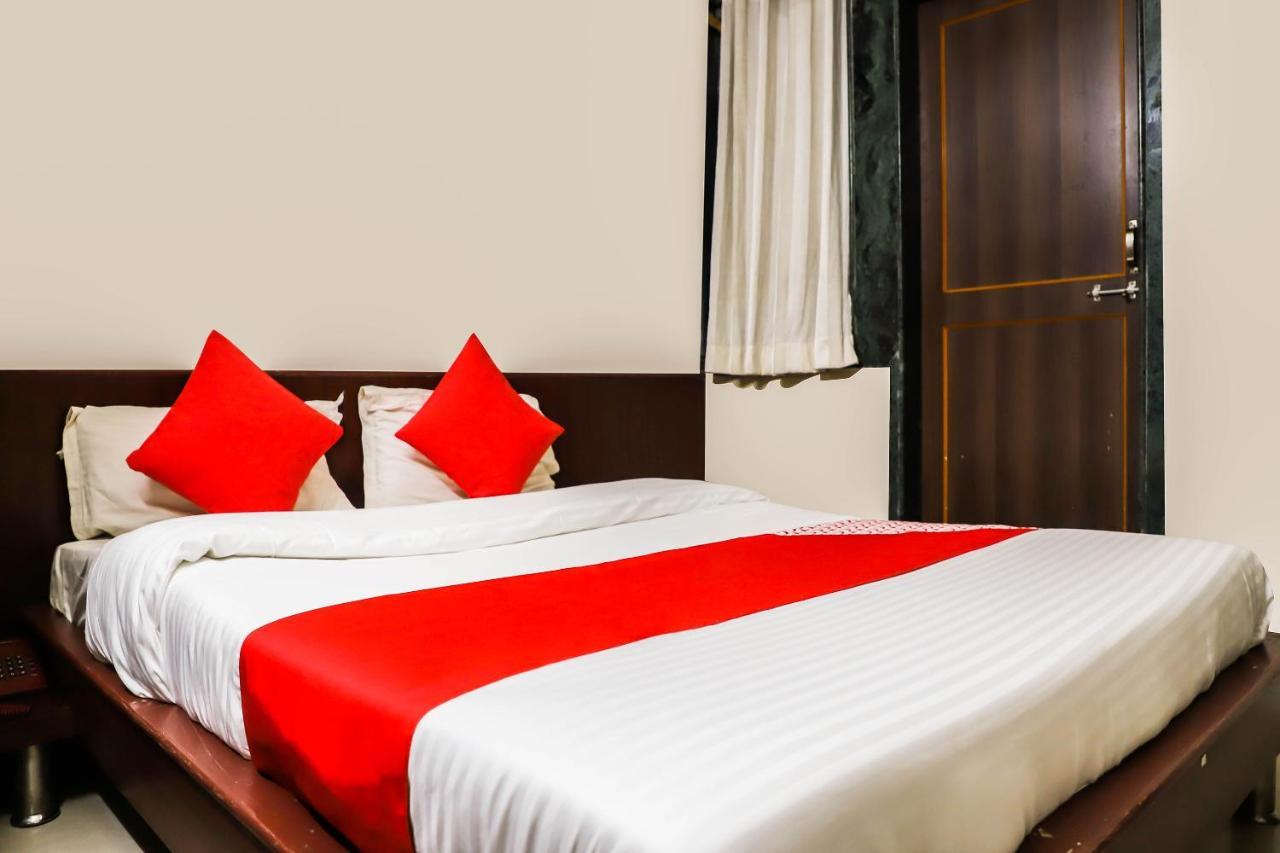 Hotel Spot On Bagiya Restaurant Harda Exterior foto